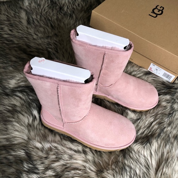 SOLD Women’s Pink Ugg Boots, Size 7 - Picture 4 of 8